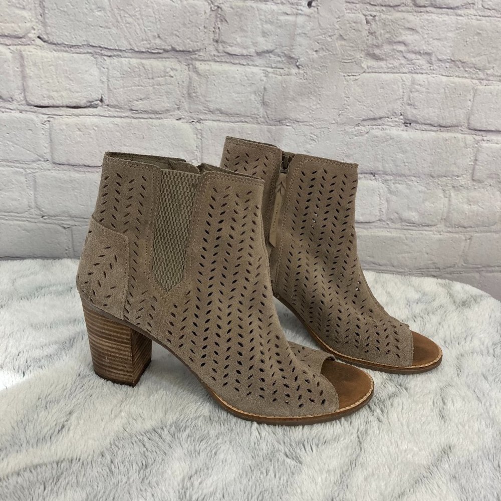 Toms Majorca Peeptoe suede booties